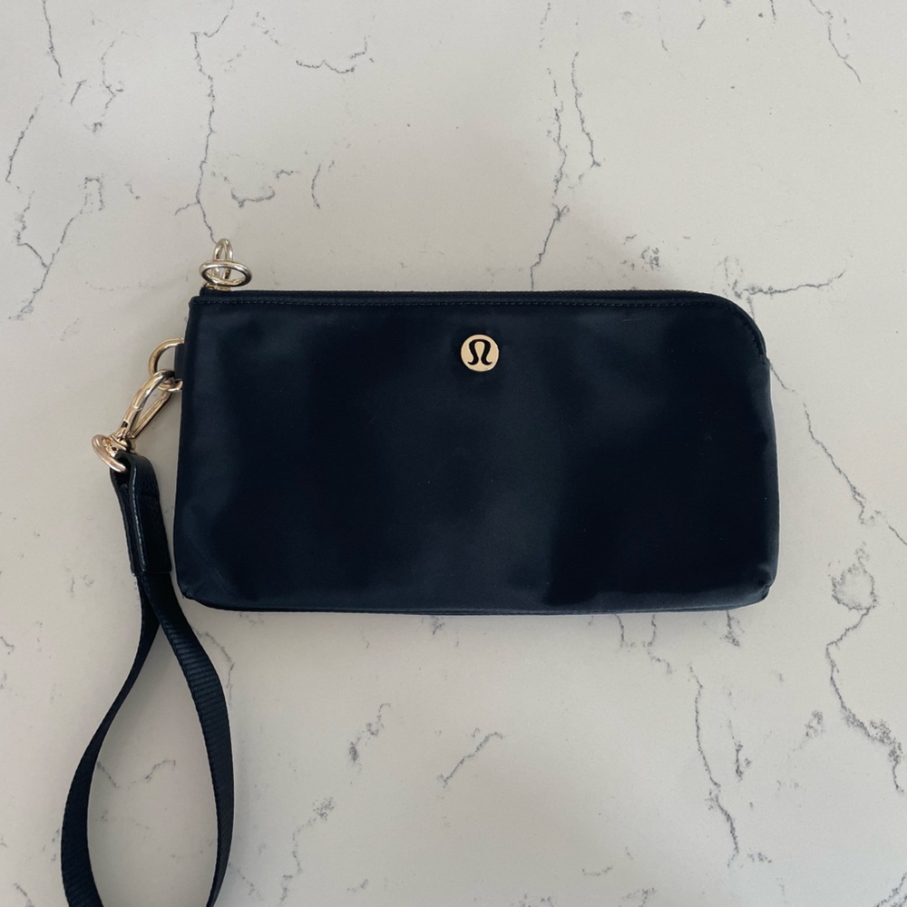 Lululemon Now and Always Pouch